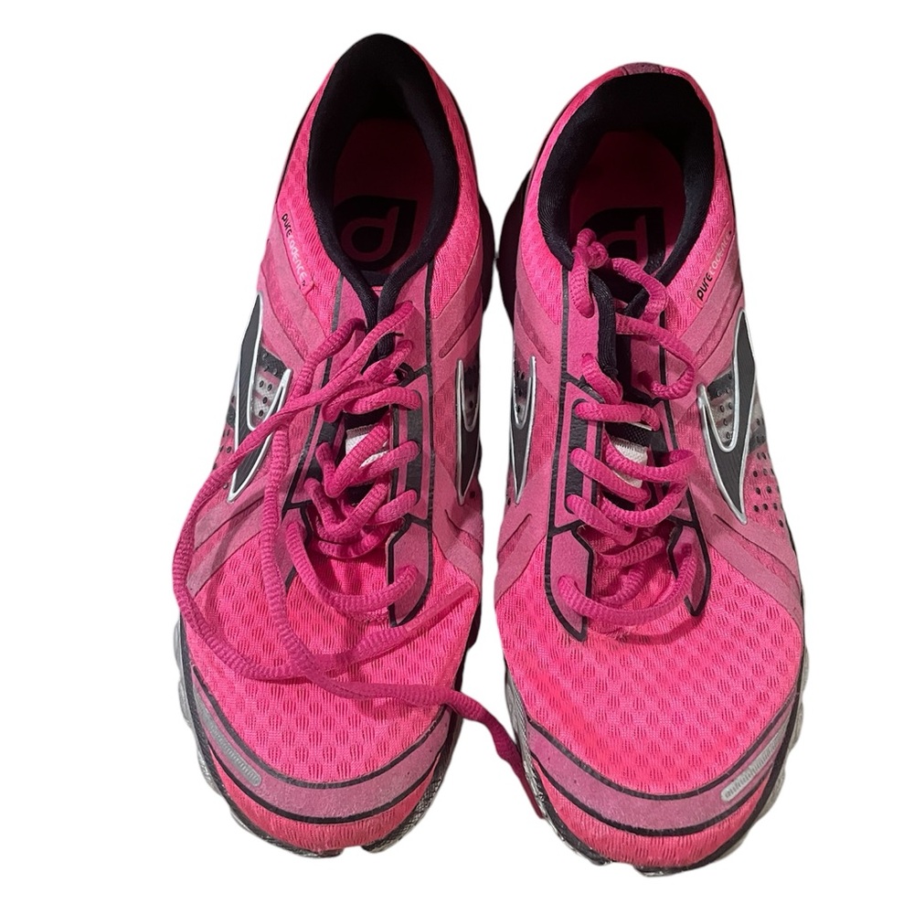 Brooks Cadence Pink Ladies Sneakers, Size 9